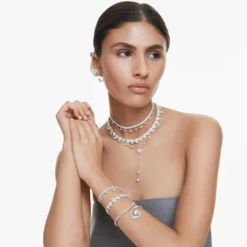 Ariana Grande x Swarovski clip earrings