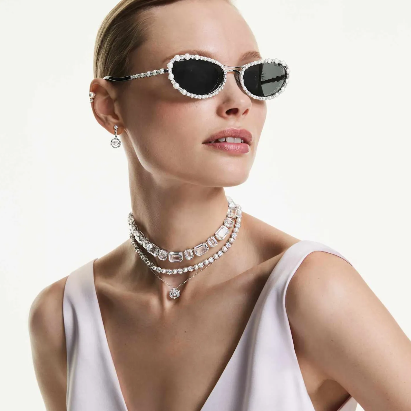 Constella drop earrings