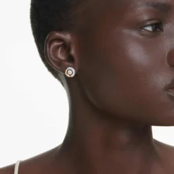 Dextera stud earrings