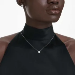 Eternity solitaire pendant