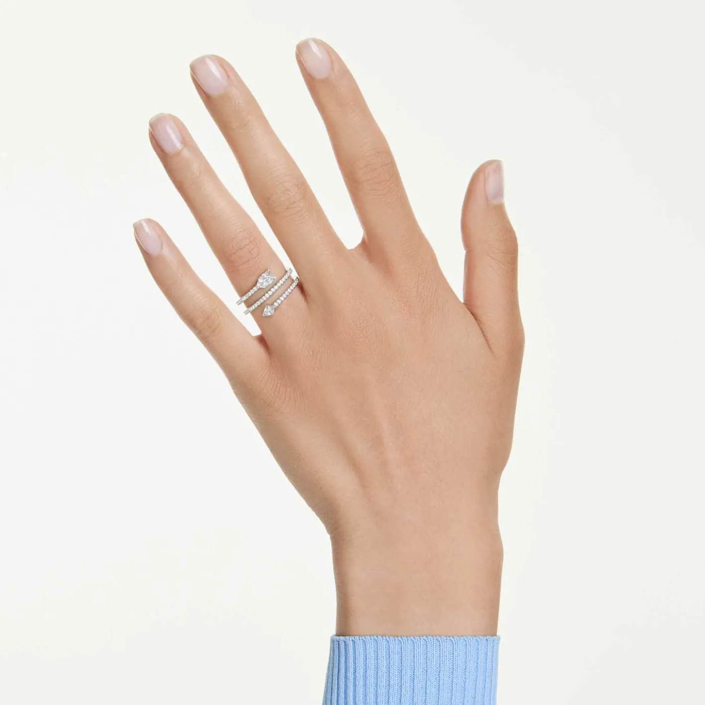Idyllia motif ring