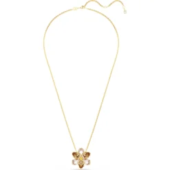 Idyllia pendant and brooch
