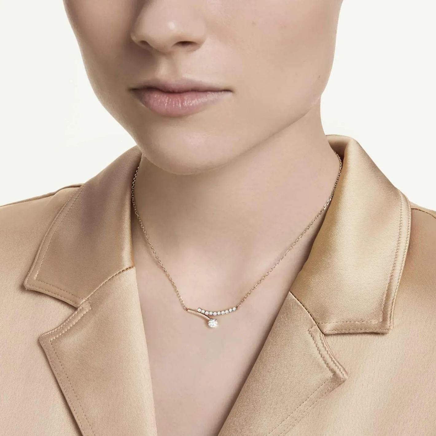Matrix necklace