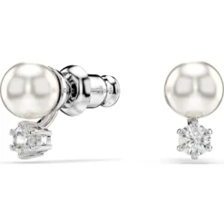 Matrix stud earrings