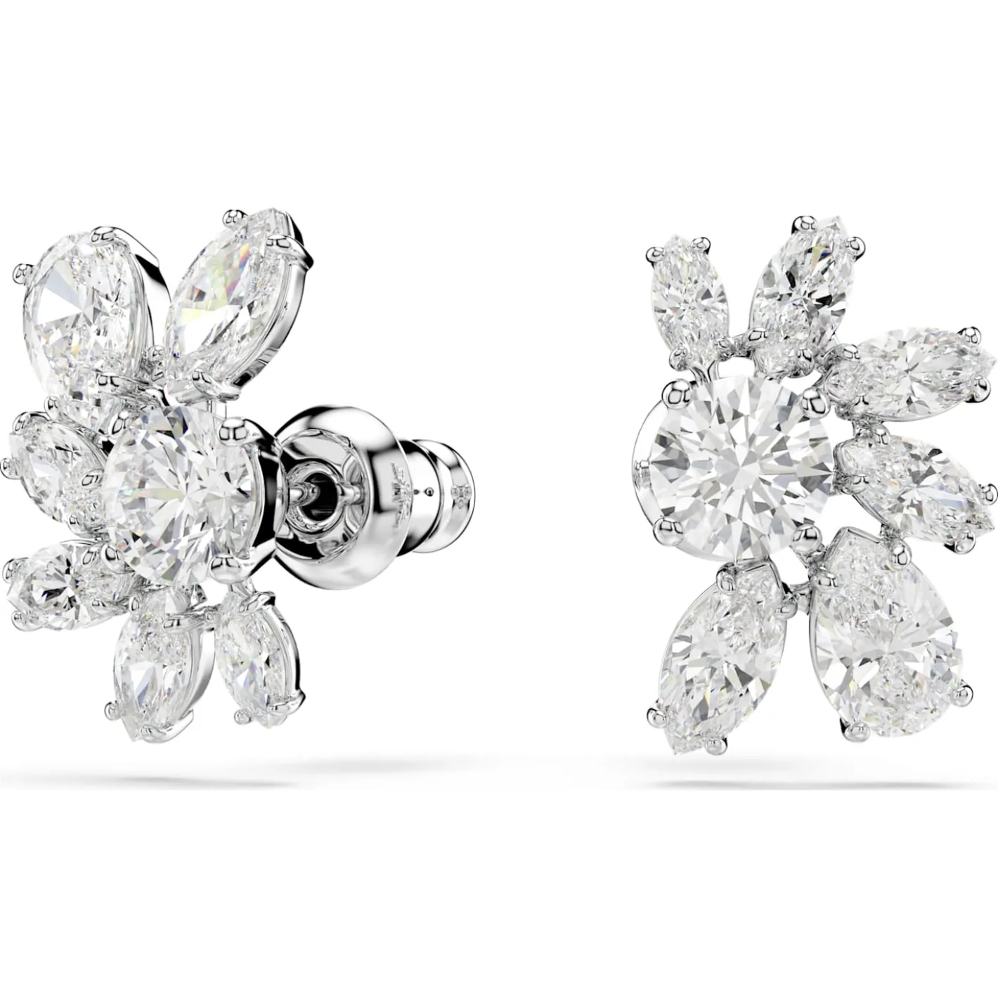 Mesmera stud earrings