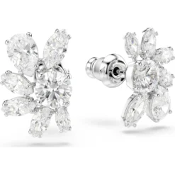 Mesmera stud earrings