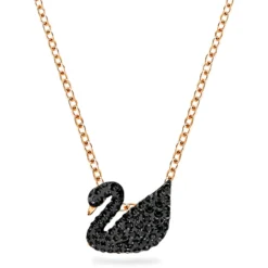 Swan pendant