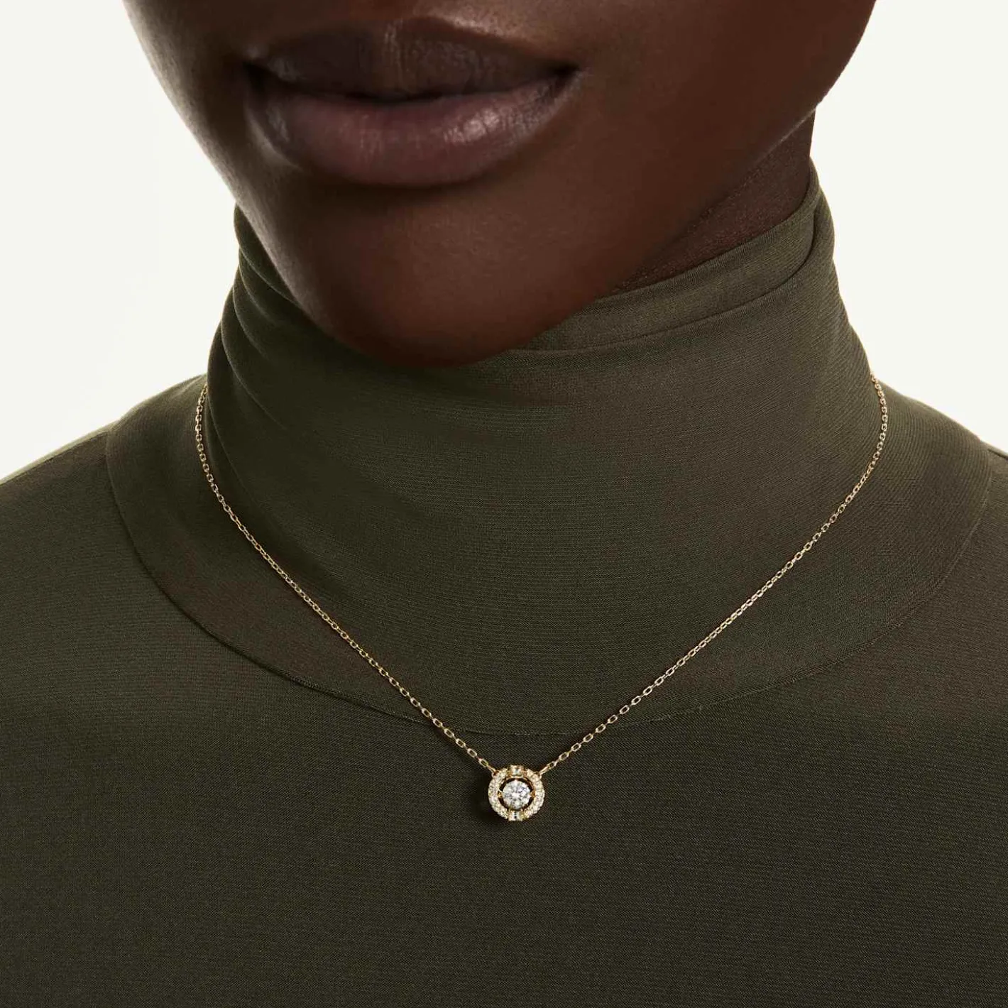 Una Angelic pendant
