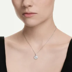 Una Angelic pendant